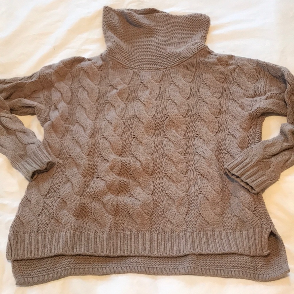 Banana Republic cable knit turtleneck sweater